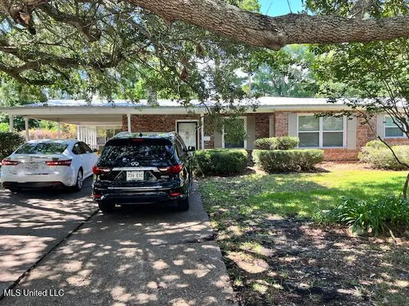 2117 Fulton Ave, Pascagoula, MS 39567