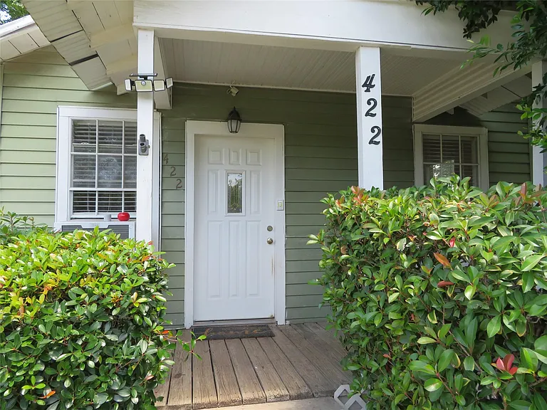 422 Mill Ave — Photo 1