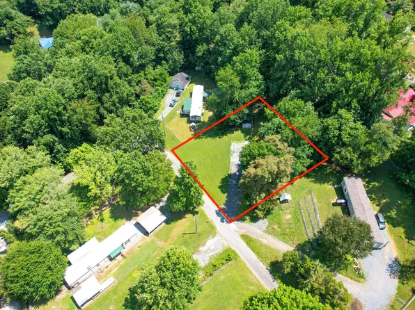 118 Massey St, Elizabethton, TN 37643