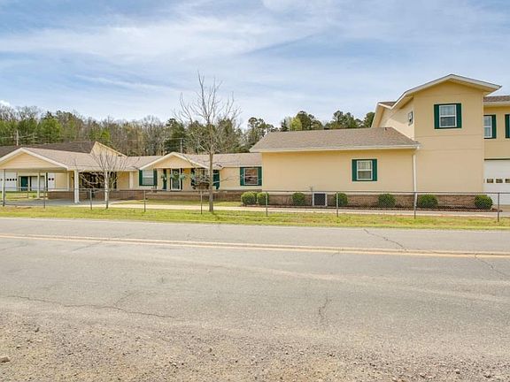 2nd image of 133 Treasure Isle Rd