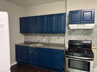 526 Garden St APT 2N, Hartford, CT 06120