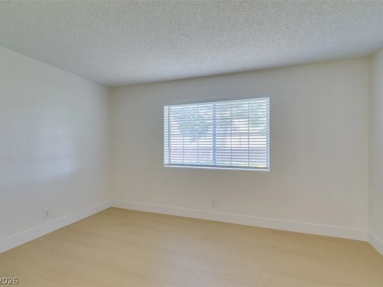 1800 Edmond St #124 — Photo 53