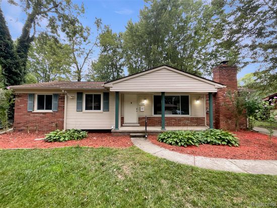 11040 Messmore Rd, Utica, MI 48317