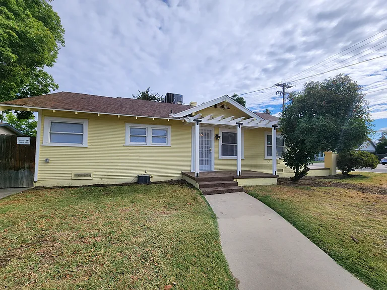 401 N Cherry St — Photo 38