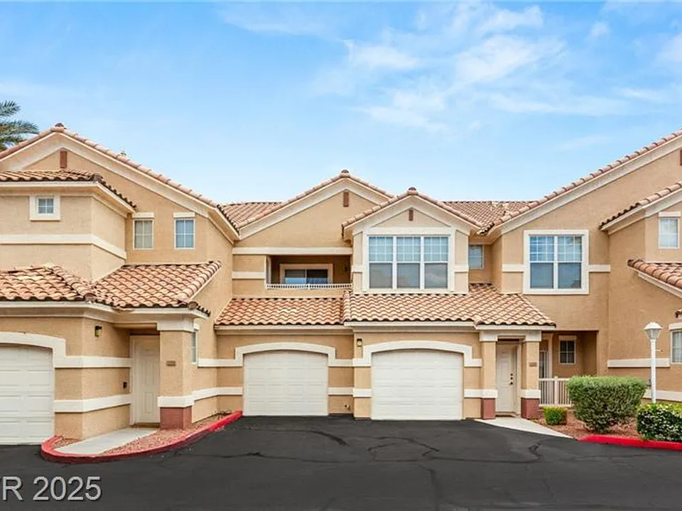 5855 Valley Dr #1080