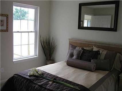 5th image of 3023 Gardenia Dr