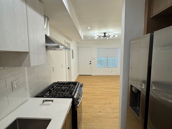 121 Ximeno Ave #5