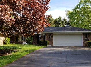 3847 Linke St, Bridgman, MI 49106