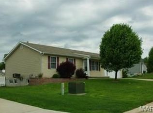 277 Whitetail Crossing Dr, Troy, MO 63379