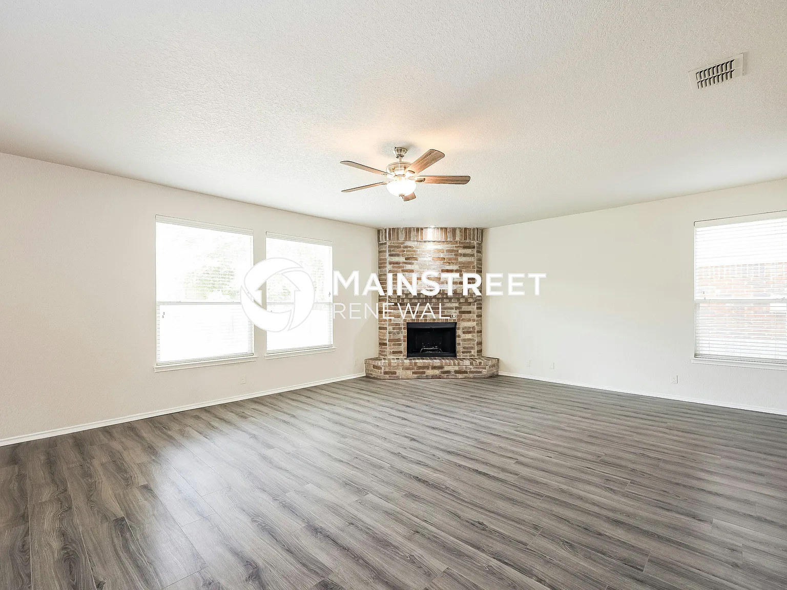 12151 Karnes Way — Photo 3