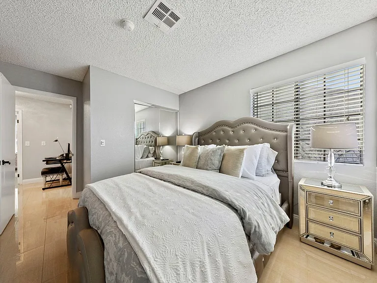 449 Rutherford Cir — Photo 29