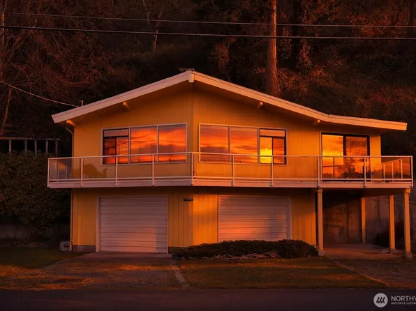 3545 Shell Street, Greenbank, WA 98253