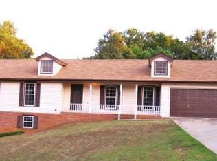 4328 Castle Gate Dr, Snellville, GA