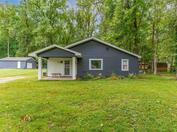 8733 Locust Ln, Newburgh, IN 47630