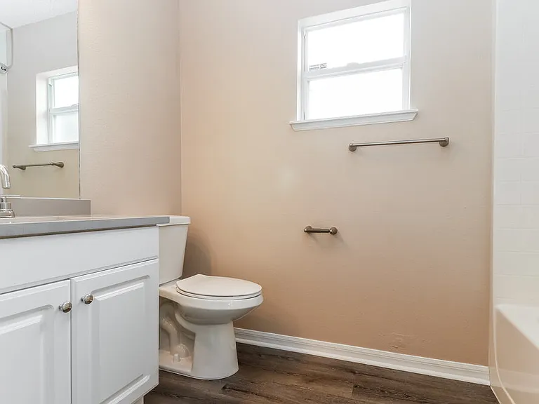 14017 Tudor St — Photo 11