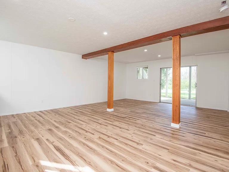 121 Ida Hertzler Ln — Photo 16