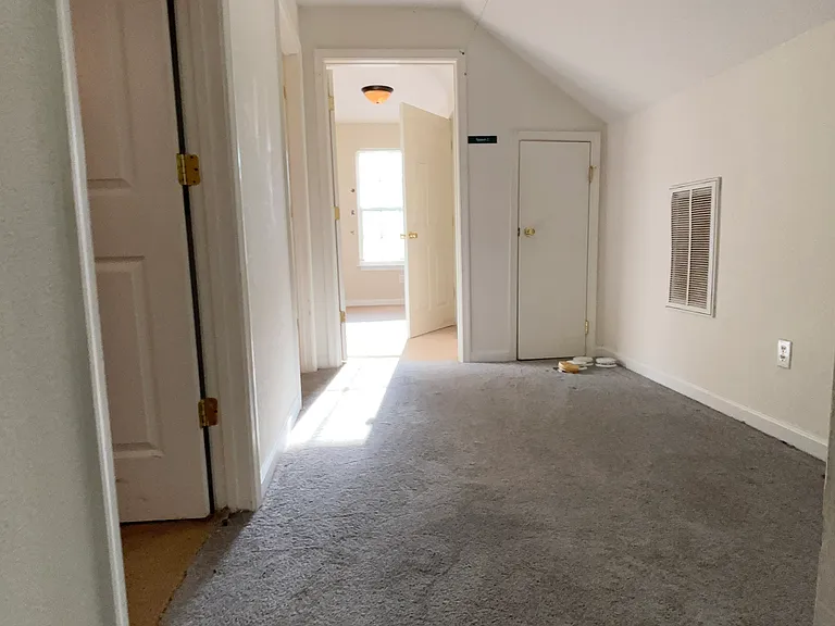 2604 Elkhart St — Photo 24