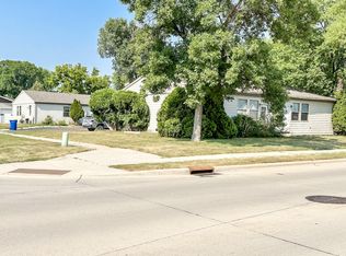 604 1st Ave, Brookings, SD 57006