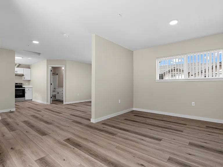 This bright and versatile studio apartment offers the perfect blend of comfort, style, and functionality. This bright and versatile studio apartment offers the perfect blend of comfort, style, and functionality.