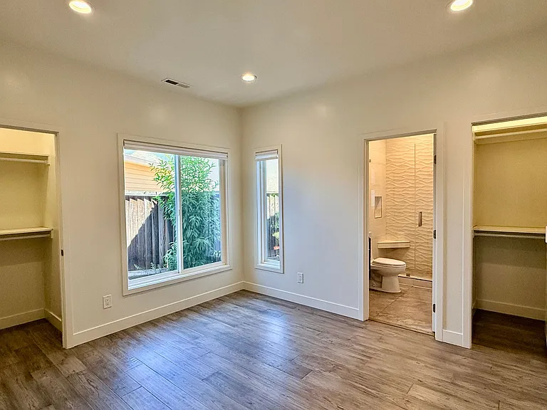1111 Pippin Creek Ct — Photo 14