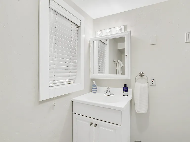 1164 Raymond Ave — Photo 81