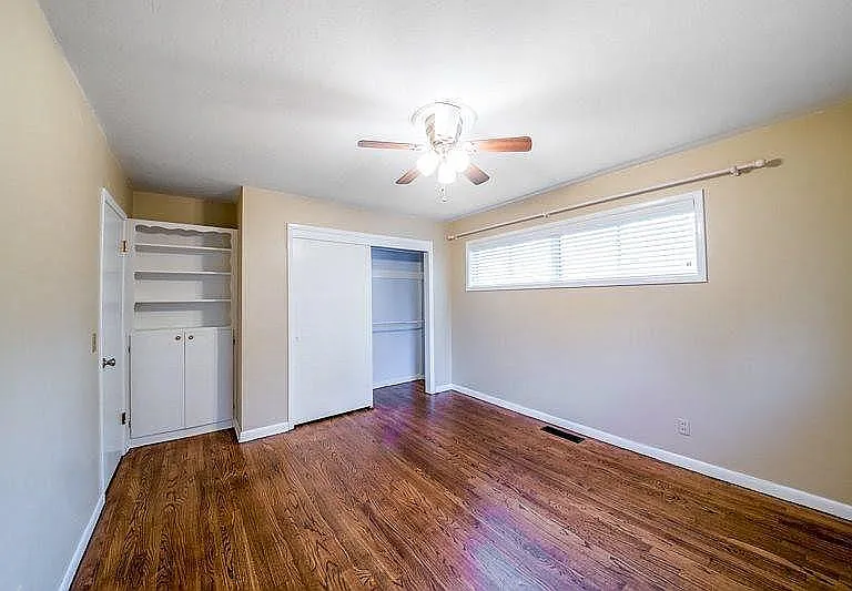 2211 W Sherwood Ave — Photo 16