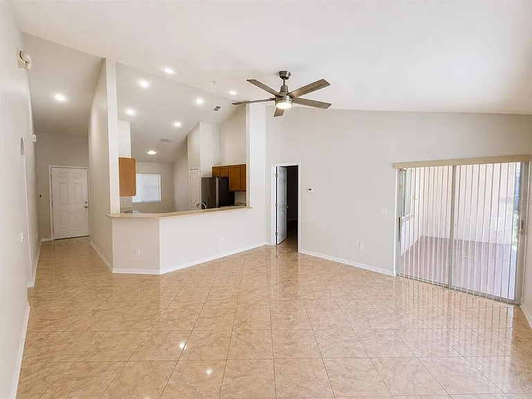 320 Paradise Woods Pl — Photo 9