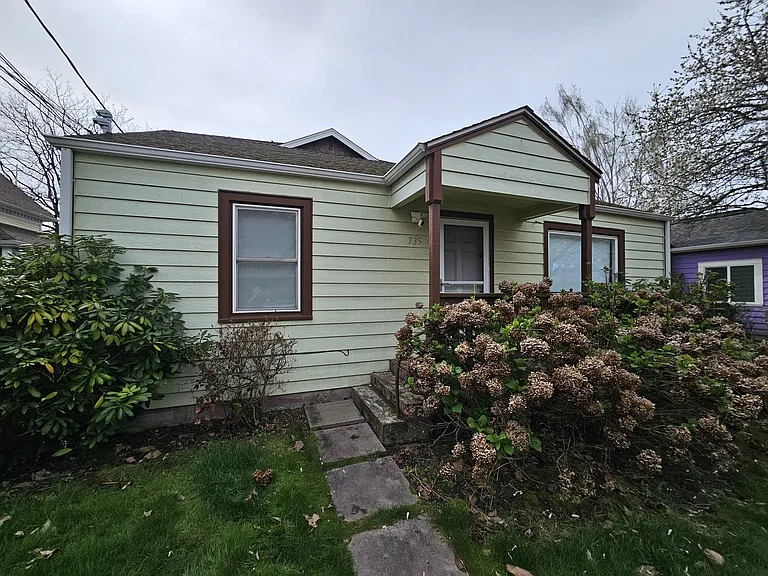 735 S Homer St — Photo 1