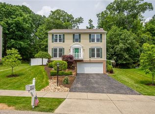 317 Shady Glen Dr, Coraopolis, PA