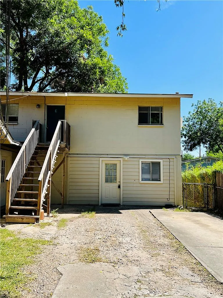 1 bed, 1.0 bath, 600 sqft, $1,100 — Photo 1