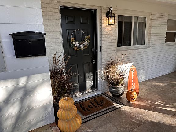 2nd image of 84 Waynel Cir SE
