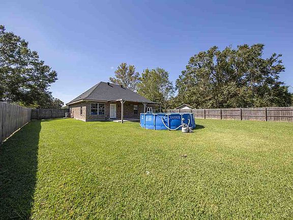 5th image of 230 Green Acres Dr