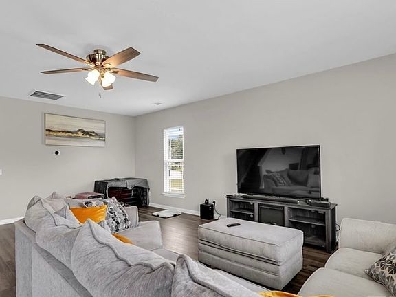 2nd image of 123 Austin Way