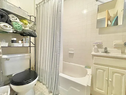 Rented by Doorway NYC, LLC | media 18