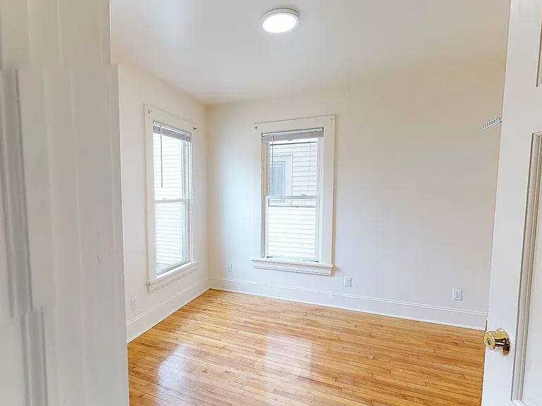 501 W Washington Ave — Photo 7