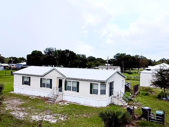 2nd image of 474 NE 60TH Avenue