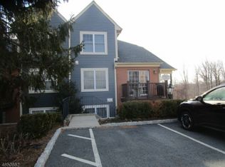 354 Cambridge Dr #354, Ramsey, NJ 07446