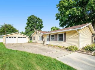 1127 Ebeling Dr, South Bend, IN