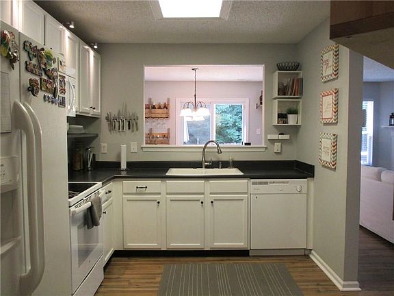 4th image of 5966 Redcliff North Ln