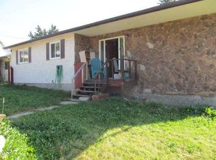 5037 N 52nd St, Rocky Mountain House, AB T4T1E5