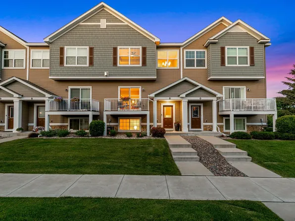 9590 Jefferson Dr APT 3, Chanhassen, MN 55317