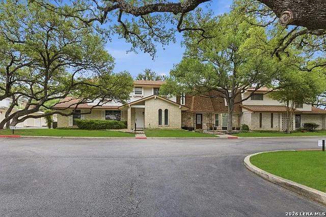 6106 Vance Jackson Rd — Photo 1