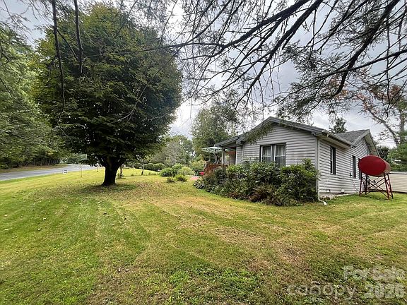 3rd image of 74 Vaughn Rd