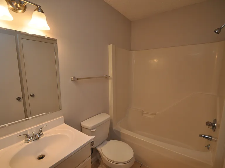 109 Misty Ct — Photo 15