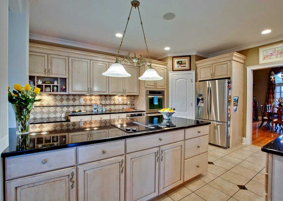 1st image of 3101 Greystone Dr SE