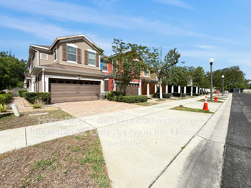 Building Photo - 9661 Silver Buttonwood St
