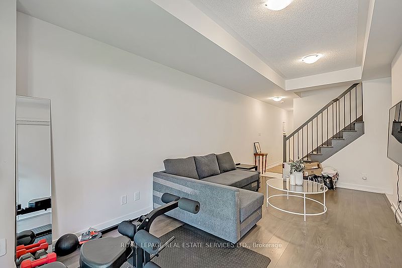 Oakville Townhouse for rent - 3 Bedrooms — photo 5