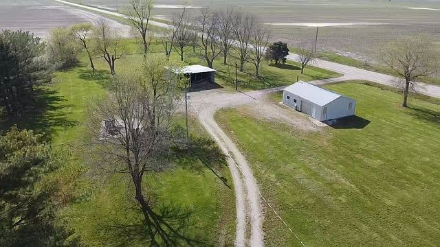 2nd image of 1948 N Us Highway 40