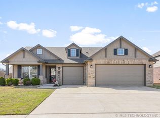 3648 E 144th St S, Bixby, OK 74008