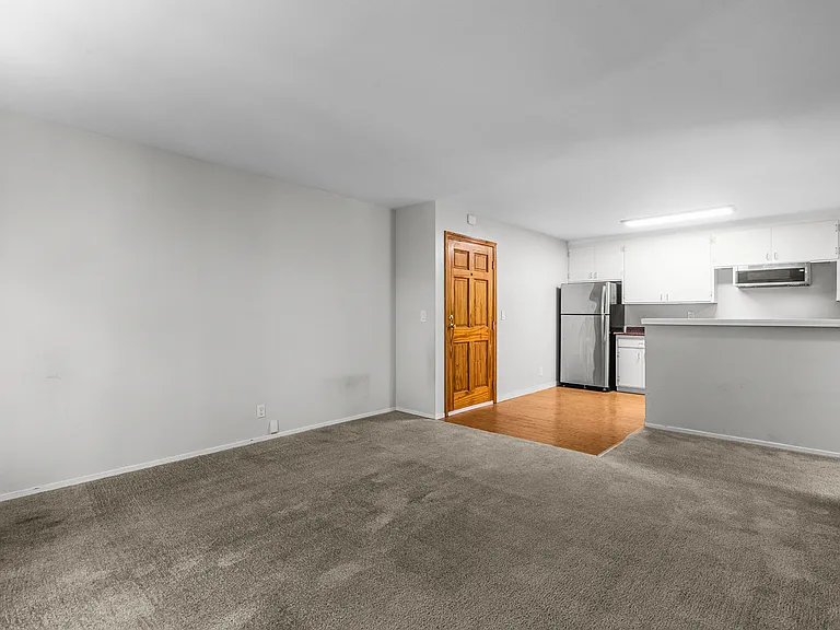 2235 Ashby Ave #202 — Photo 2